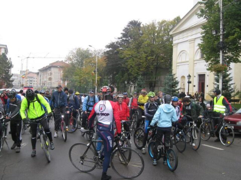 Organizatorii așteaptă peste 100 de cicliști la marșul de sâmbătă