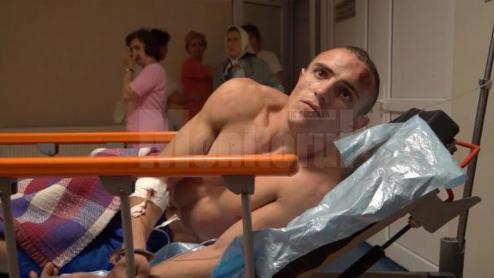 Internat la Ortopedie, Andrei Alexandru Juravle (25 de ani) este păzit în permanență în spital, având „coleg de pat” un polițist Internat la Ortopedie, Andrei Alexandru Juravle (25 de ani) este păzit în permanență în spital, având „coleg de pat” un polițist