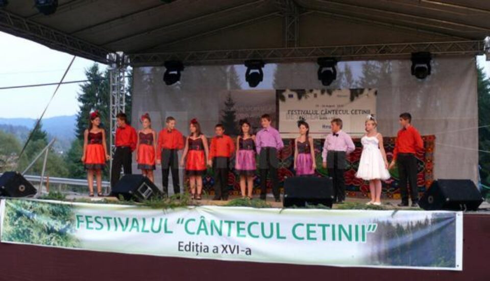 Comuna Dorna Arini va găzdui, în perioada 17-18 august, Festivalul „Cântecul cetinii” Comuna Dorna Arini va găzdui, în perioada 17-18 august, Festivalul „Cântecul cetinii”
