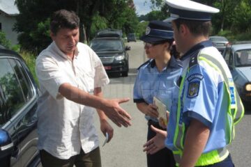 156 de polițiști rutieri vor fi prezenți joi pe drumurile județene, naționale și europene