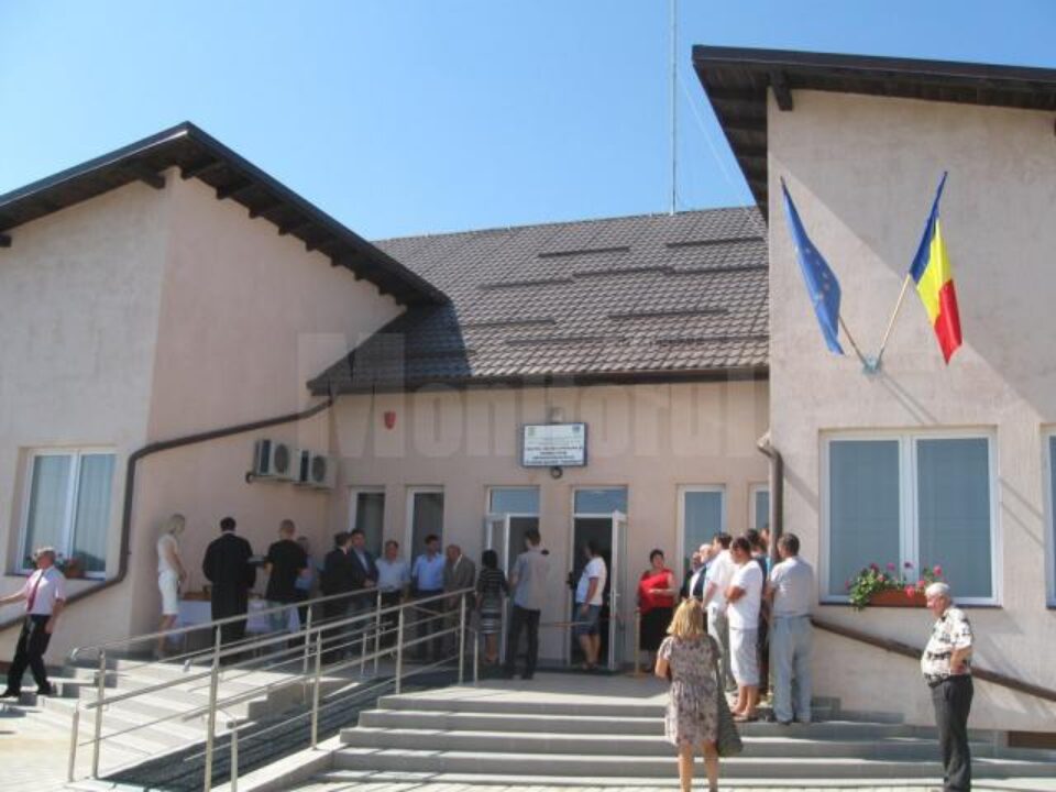 Clădire de 1.500 metri pătrați, cu 17 dormitoare cu câte trei paturi și un dormitor cu două paturi, pentru cei 50 de asistați