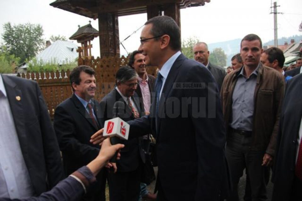 Victor Ponta la Mănăstirea Putna
