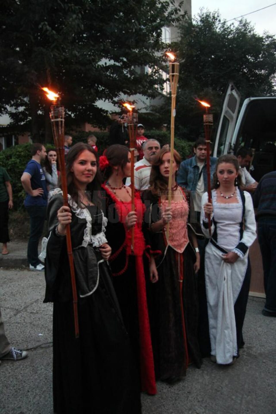 Paradă cu făclii, pe străzile Sucevei