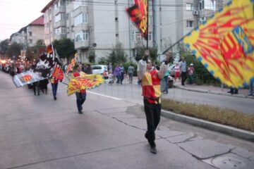 Paradă cu făclii, pe străzile Sucevei