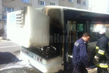 Un autobuz TPL a luat foc la plecarea în cursă