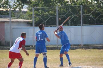 Singurul sport 100% românesc, oina, a fost prezent sâmbătă pe terenul de la Salcea