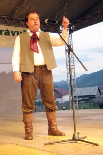 Festivalul Național al Păstrăvului s-a desfășurat în comuna-muzeu Ciocănești