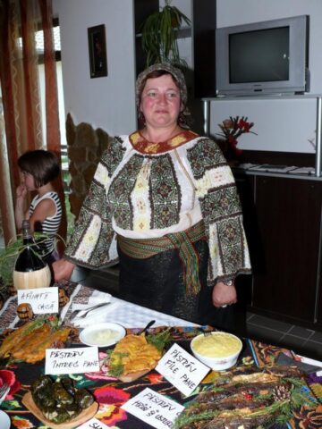 Festivalul Național al Păstrăvului s-a desfășurat în comuna-muzeu Ciocănești