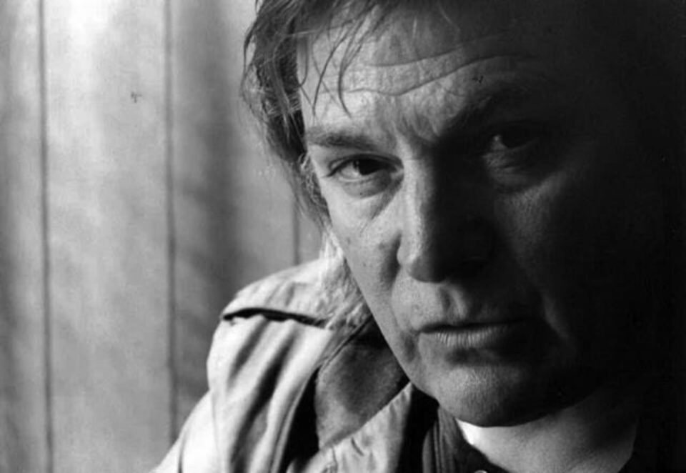 Spectacole cu săli arhipline, teatru și poezie, sub zodia secerii și ciocanului