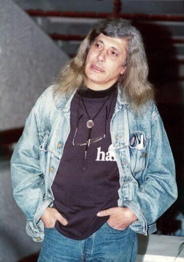 Spectacole cu săli arhipline, teatru și poezie, sub zodia secerii și ciocanului