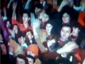 Spectacole cu săli arhipline, teatru și poezie, sub zodia secerii și ciocanului