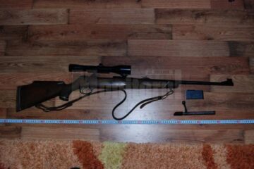 Prejudiciu de 4.500 de lei după ce a împușcat ilegal un mistreț