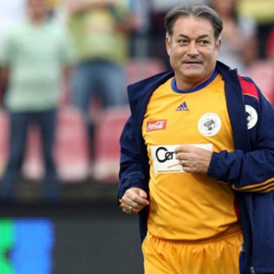 Fostul fotbalist Costică Ștefănescu s-a sinucis