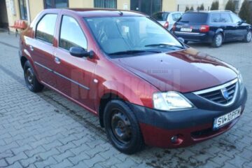 Autoturismul Dacia Logan, cu numărul de înmatriculare SV-12-PFM, este a doua mașină neinscripționată, cu radar, care acționează în județ
