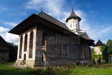 Mănăstirea Moldovița este una dintre cele mai vechi așezări monahale, cu un important trecut istoric