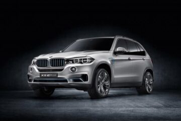 BMW va dezvălui la Frankfurt noul X5 și conceptul X5 eDrive