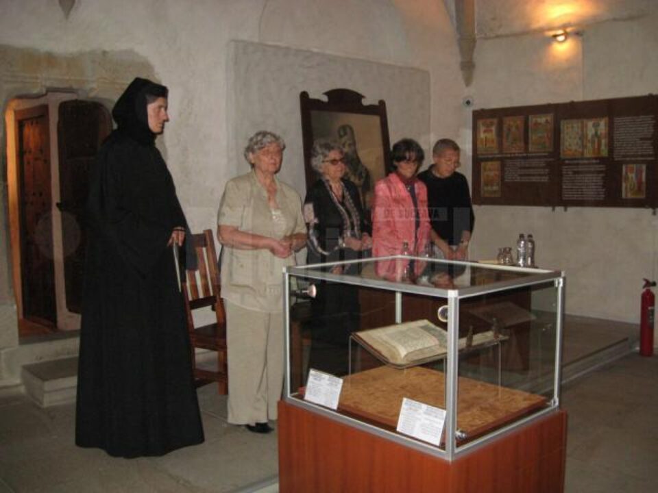 Lansare de carte și expoziție de miniaturi și icoane