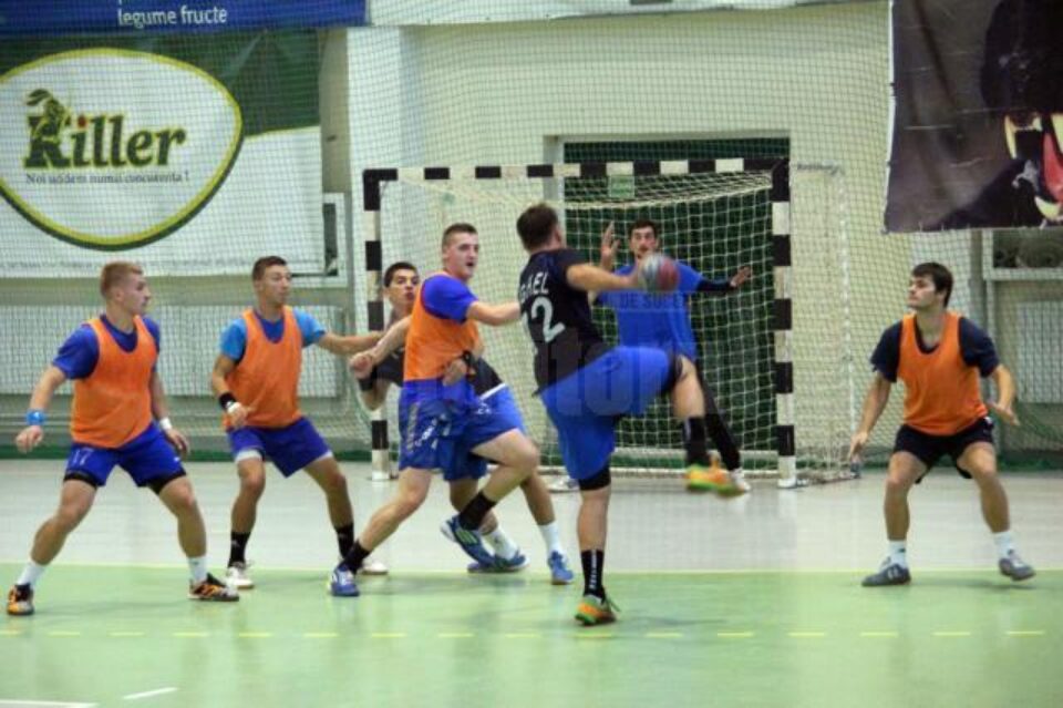 Tinerii handbaliști suceveni se antrenează sub zodia incertitudinii