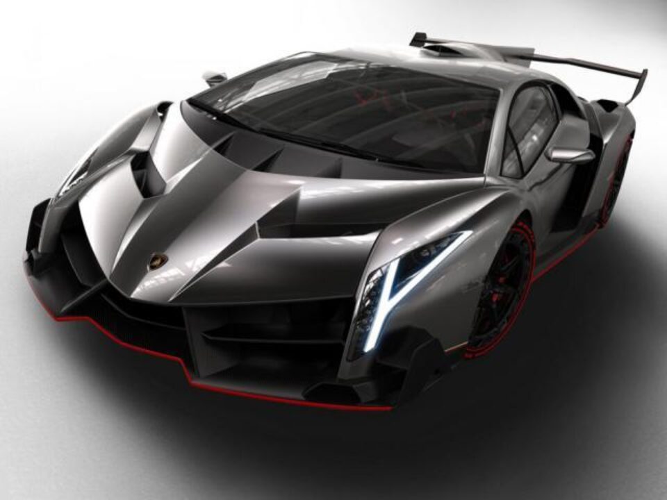 Lamborghini lucrează la roadsterul Veneno