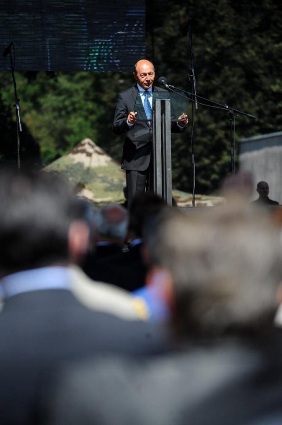 Băsescu: Xenofobia și rasismul, elemente care încep să apară din nou cu vitalitate în Europa Băsescu: Xenofobia și rasismul, elemente care încep să apară din nou cu vitalitate în Europa