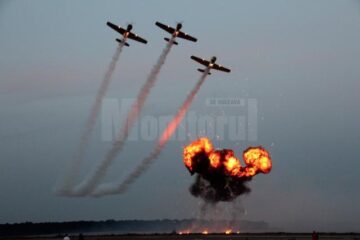 Evoluția excepțională a Iacărilor Acrobați, la Air Show 2013