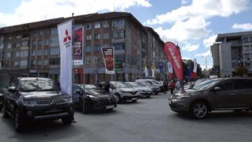 Salonul Auto Bucovina a adus în fața sucevenilor 80 de modele de mașini de la 10 producători de marcă