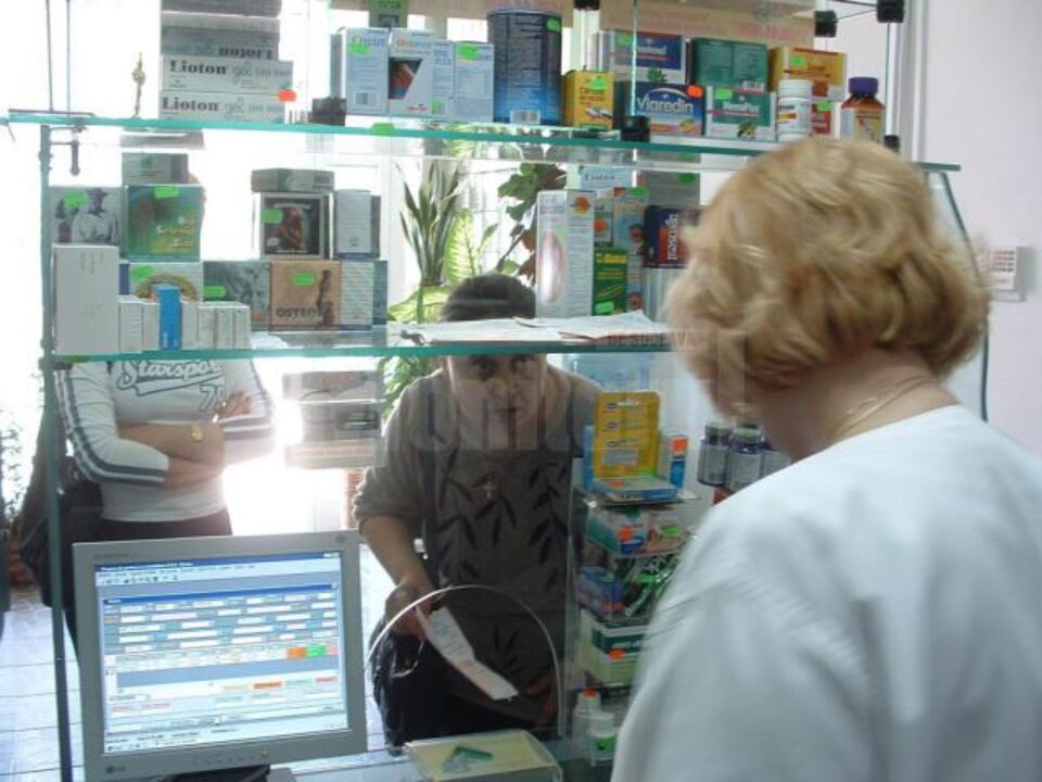Pentru medicamente gratuite și compensate, bugetul suplimentar este de 13,8 milioane lei și acoperă întreg anul Pentru medicamente gratuite și compensate, bugetul suplimentar este de 13,8 milioane lei și acoperă întreg anul