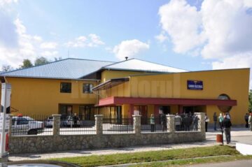 Cămin cultural din Mitocu Dragomirnei, realizat cu implicarea directă a deputatului PDL de Suceava, Ioan Balan