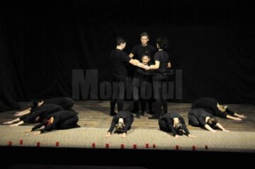 Peste 60 de participanți la secțiunea recitare – monolog și nouă spectacole în concursul de interpretare trupe de teatru