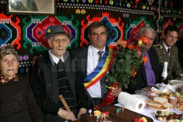 Spiridon Curelaru, sărbătorit la împlinirea unui secol de viață