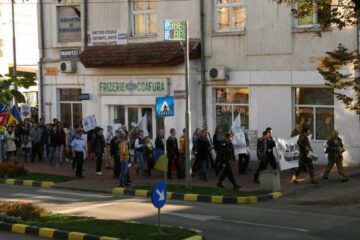 Ieri a fost a doua duminică la rând în care sucevenii au protestat împotriva proiectului Roșia Montană