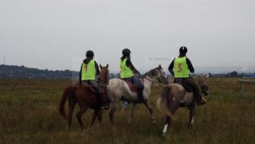 Concurentii competiției de anduranță au de parcurs trasee de pînă la 80 de km