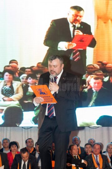 Deputatul Ioan Balan, ales președinte al PDL Suceava în prezența conducerii centrale a partidului și a 1.500 de susținători