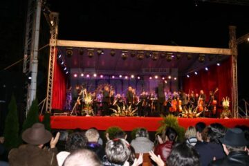 Regal de operă în aer liber, în prezența a 4.000 de spectatori