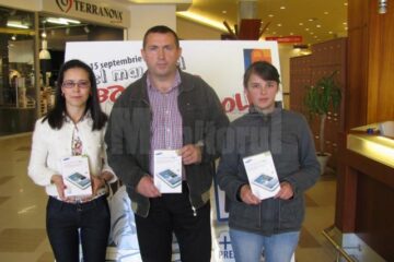 Tabletele oferite de Iulius Mall au ajuns la trei clienți norocoși