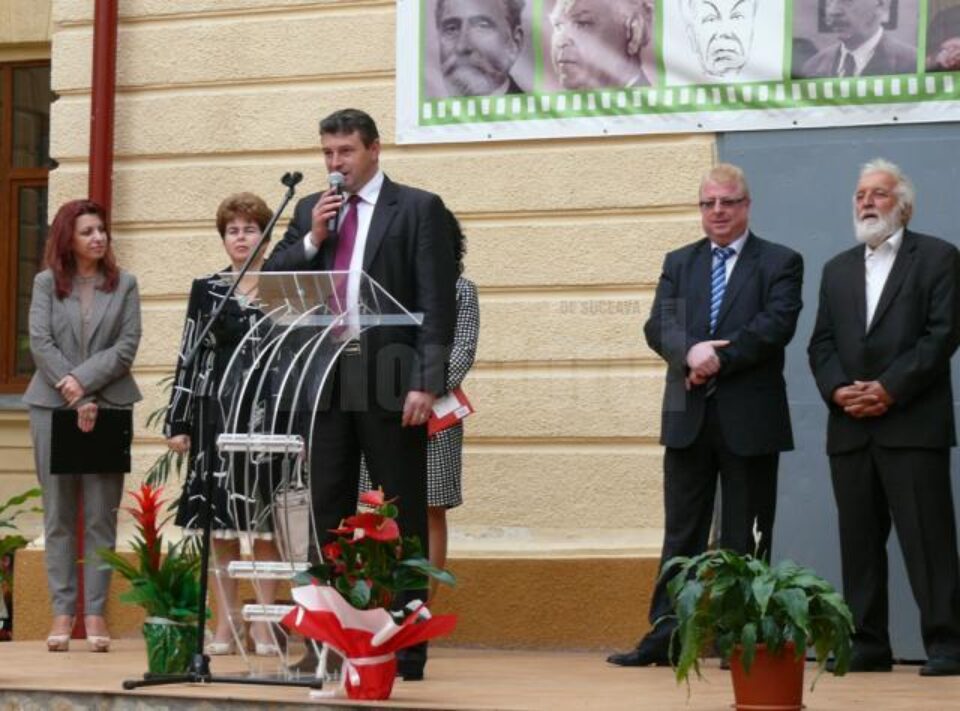 Primarul Cătălin Coman a fost prezent în mijlocul elevilor și al cadrelor didactice