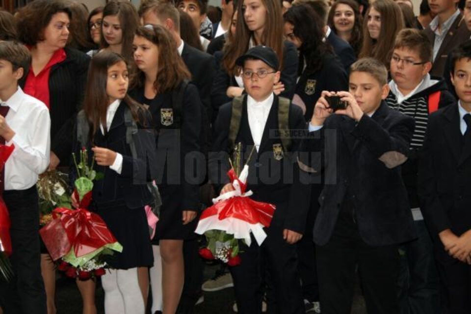Colegiul „Ștefan cel Mare” Suceava și-a deschis porțile pentru al 153-lea an de învățământ