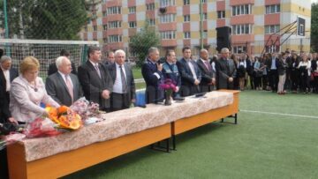 Președintele Cătălin Nechifor a dat startul noului an școlar în patru unități de învățământ din Rădăuți