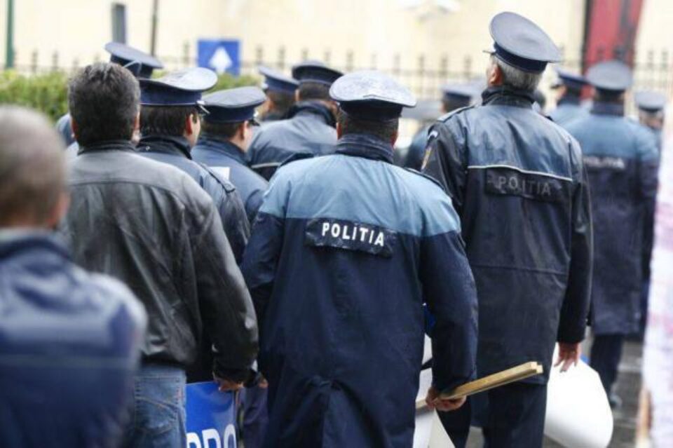 Zeci de polițiști și polițiști de frontieră din județul Suceava, cercetați pentru mânăreli cu deconturi pe chirii fictive