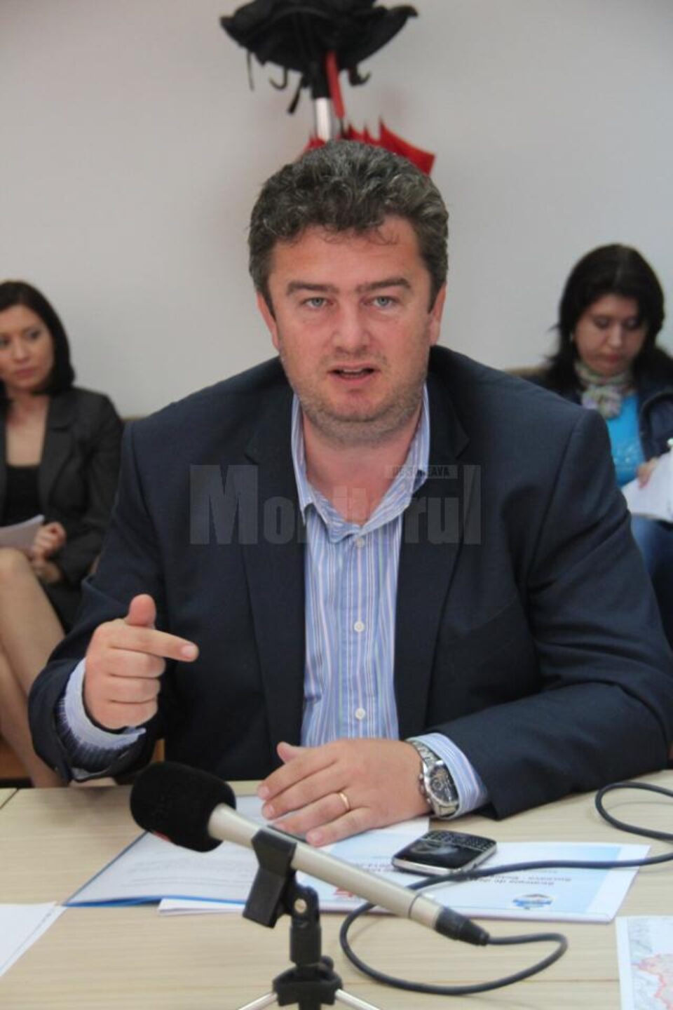 Cătălin Nechifor: „Nu o să vină alți bani în plus pentru două județe. Tot de acolo va fi acoperirea financiară” Cătălin Nechifor: „Nu o să vină alți bani în plus pentru două județe. Tot de acolo va fi acoperirea financiară”