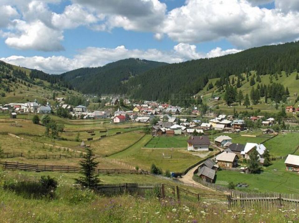 Comuna Cârlibaba, între cele mai frumoase sate din România