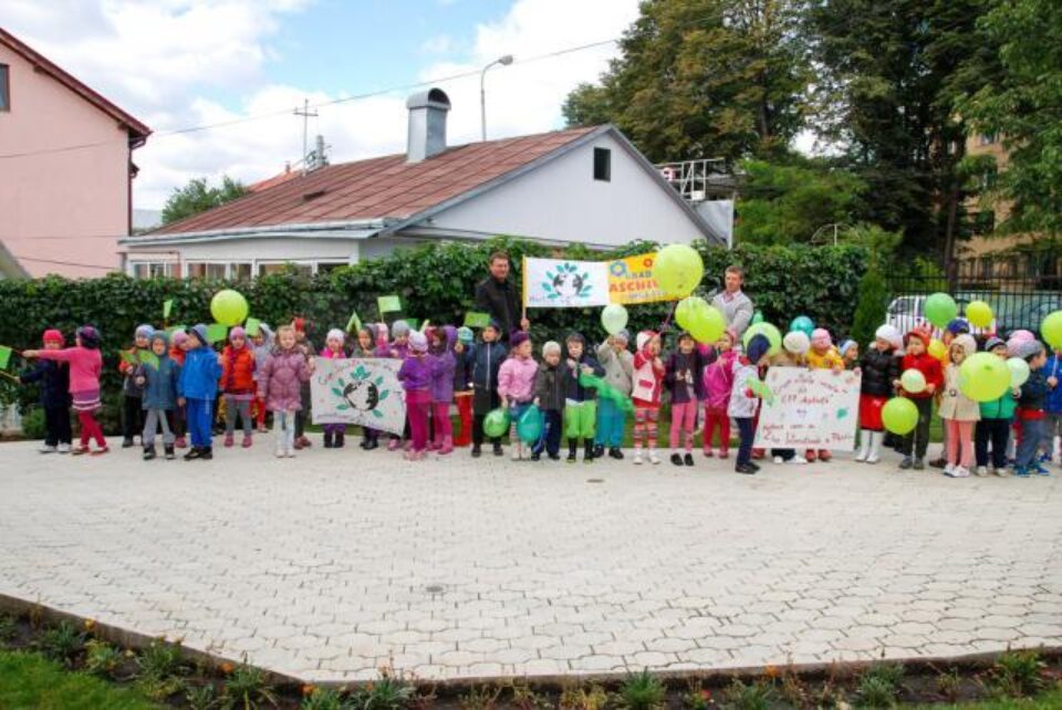 Preșcolarii de la „Așchiuță” au marcat vineri Ziua Internațională a Păcii