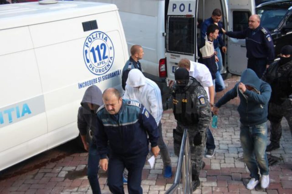 14 suspecți au fost arestați de judecătorii Tribunalului Suceava