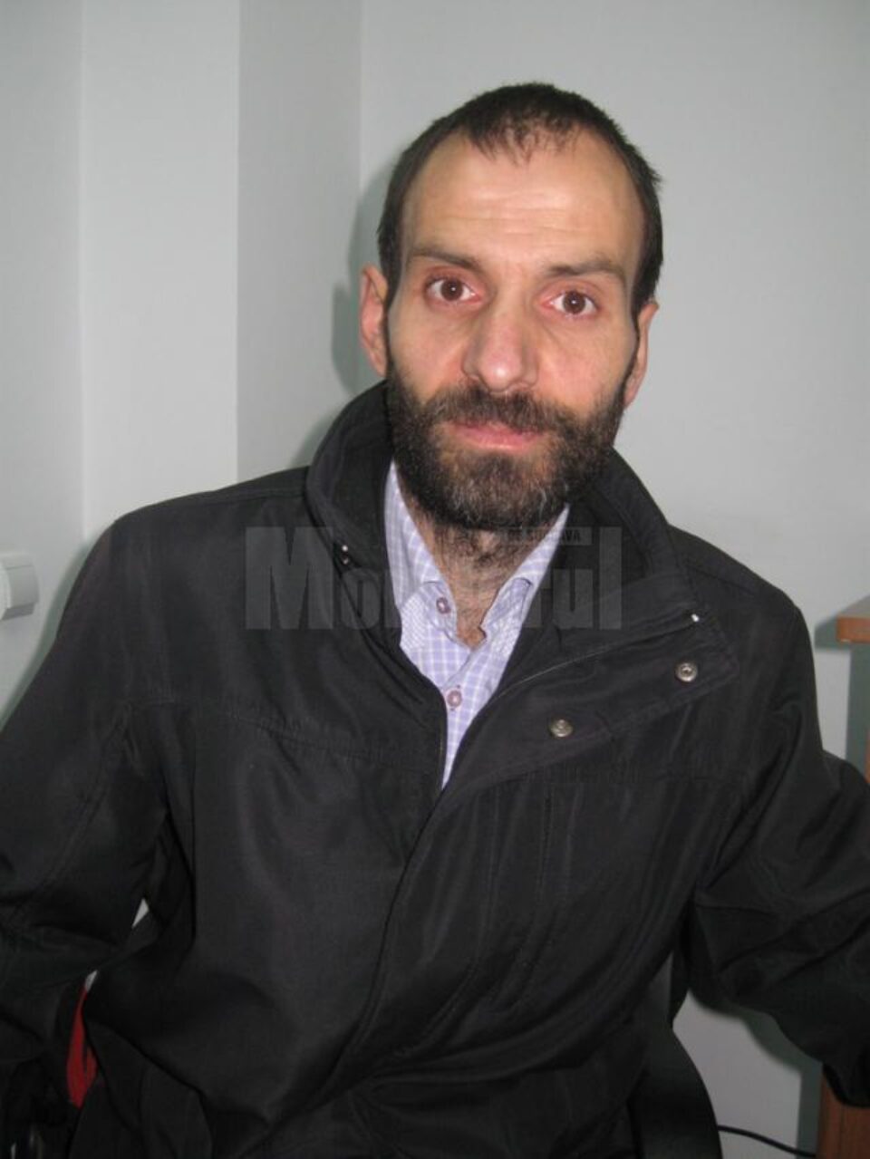 Ionel Vovciuc invocă dreptul său ca părinte de a nu-și inocula copiii cu vaccinurile așa-zis obligatorii, în baza unei declarații pe proprie răspundere Ionel Vovciuc invocă dreptul său ca părinte de a nu-și inocula copiii cu vaccinurile așa-zis obligatorii, în baza unei declarații pe proprie răspundere
