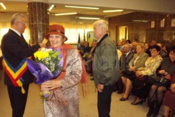 25 de „cupluri de aur”, sărbătorite la Primăria Suceava