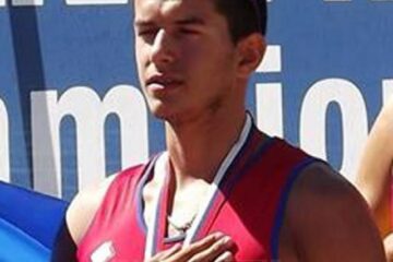 Diplomă de excelență pentru performanța sportivă a canotorului Cosmin Macovei