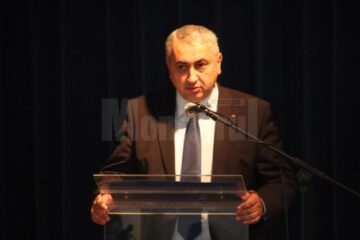 Rectorul Universității Suceava, Valentin Popa