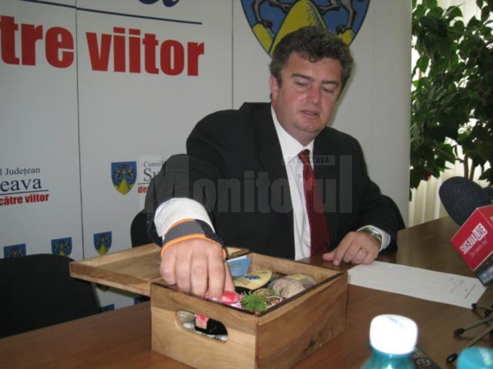 Președintele Consiliului Județean Cătălin Nechifor a lansat luni conceptul „Lada de zestre” Președintele Consiliului Județean Cătălin Nechifor a lansat luni conceptul „Lada de zestre”