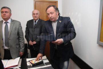 Dan Cușnir depune jurământul în funcția de consilier