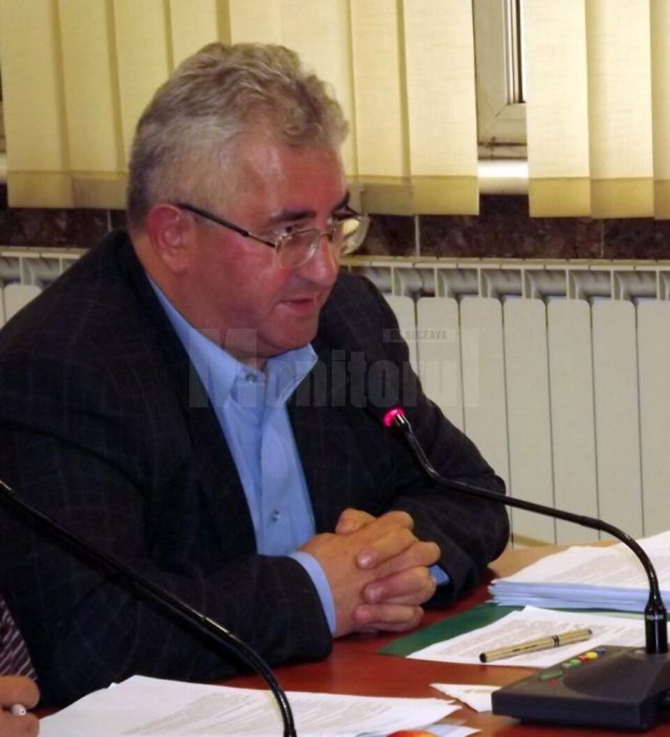 Ion Lungu vrea să atragă finanțare nerambursabilă pentru amenajarea unui complex sportiv Ion Lungu vrea să atragă finanțare nerambursabilă pentru amenajarea unui complex sportiv
